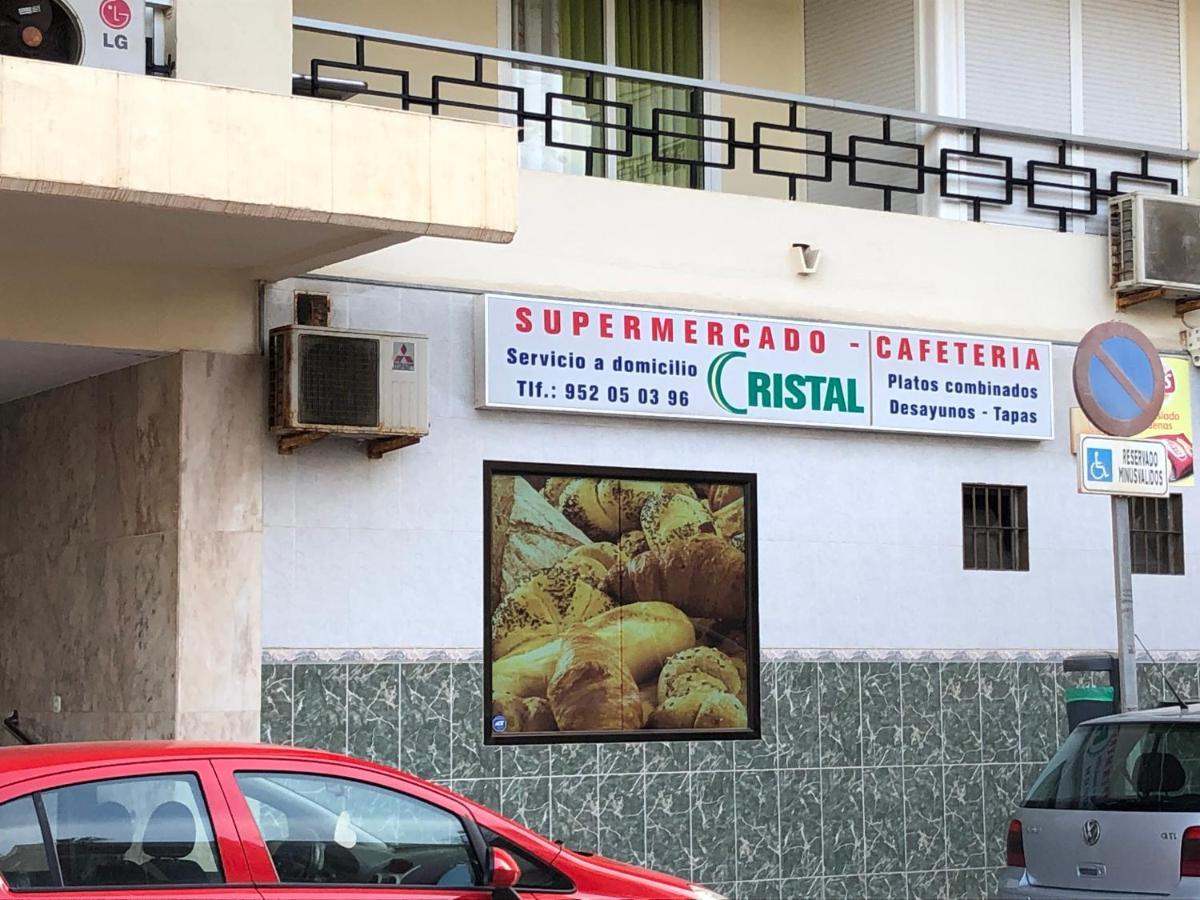 Apartamento Totalmente Reformado Con Piscina Y Jardines Al Lado De La Playa De La Carihuela توريمولينوس المظهر الخارجي الصورة