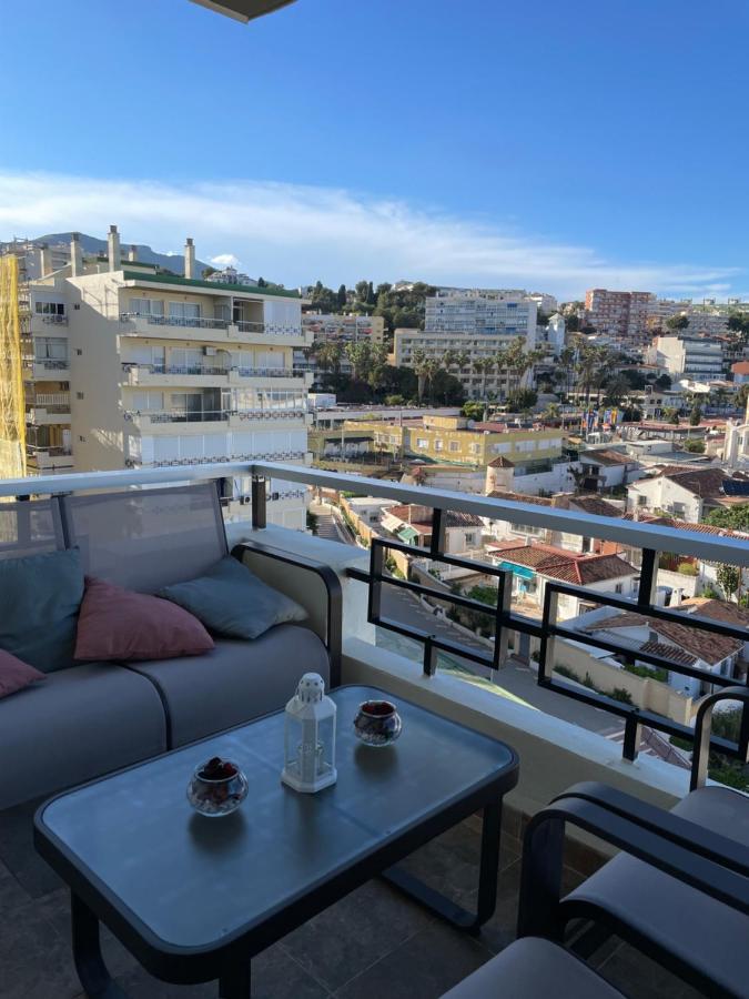 Apartamento Totalmente Reformado Con Piscina Y Jardines Al Lado De La Playa De La Carihuela توريمولينوس المظهر الخارجي الصورة