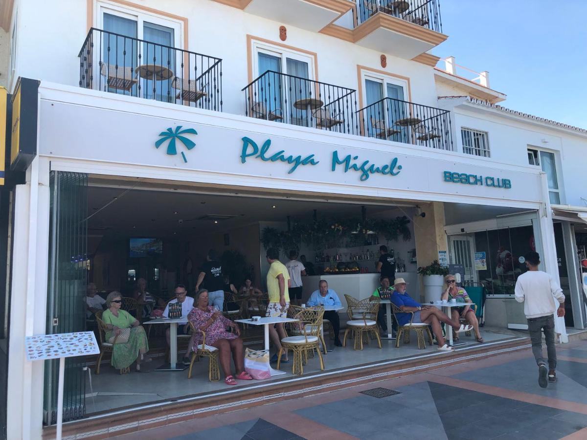 Apartamento Totalmente Reformado Con Piscina Y Jardines Al Lado De La Playa De La Carihuela توريمولينوس المظهر الخارجي الصورة