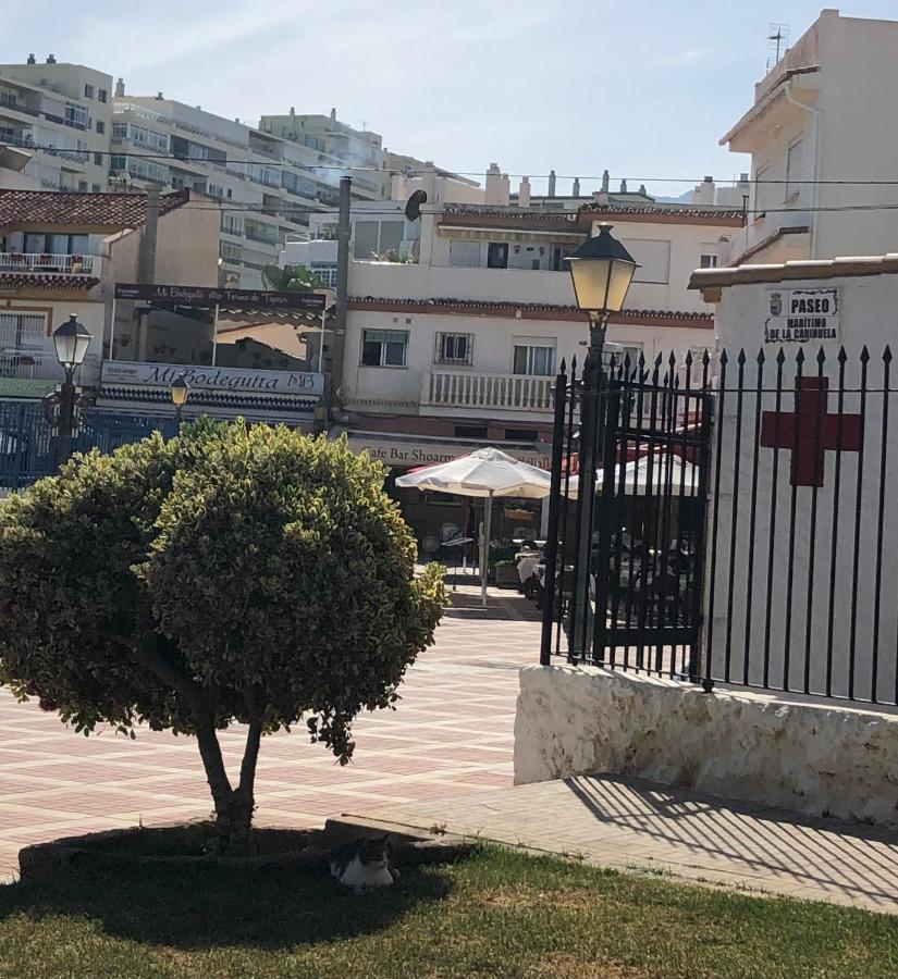 Apartamento Totalmente Reformado Con Piscina Y Jardines Al Lado De La Playa De La Carihuela توريمولينوس المظهر الخارجي الصورة